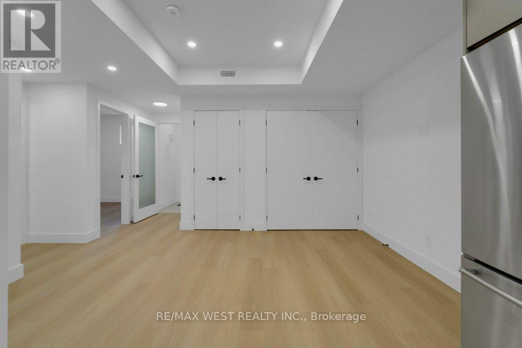 A - 661 Winona Drive, Toronto (Oakwood Village), Ontario  M6C 3V6 - Photo 10 - C12470393