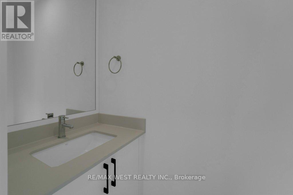 C - 661 Winona Drive, Toronto (Oakwood Village), Ontario  M6C 3V6 - Photo 10 - C12470406