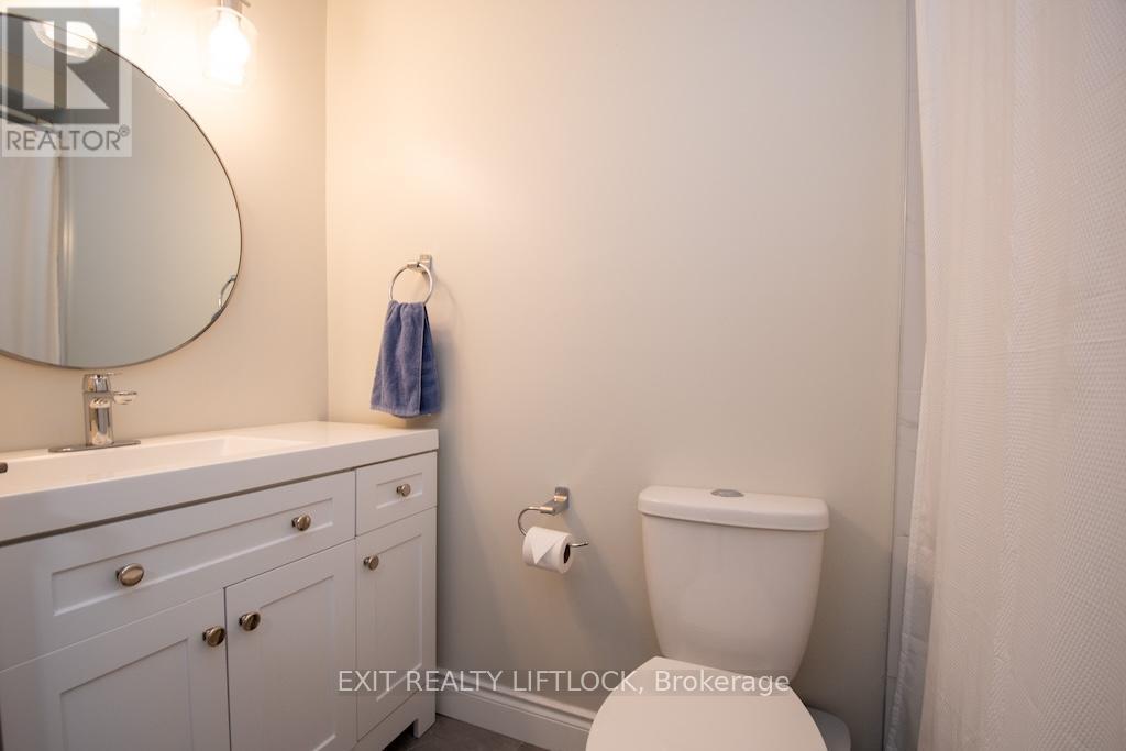12 - 740 Chamberlain Street, Peterborough, Ontario K9J 4M3 - Photo 25 - X12532252