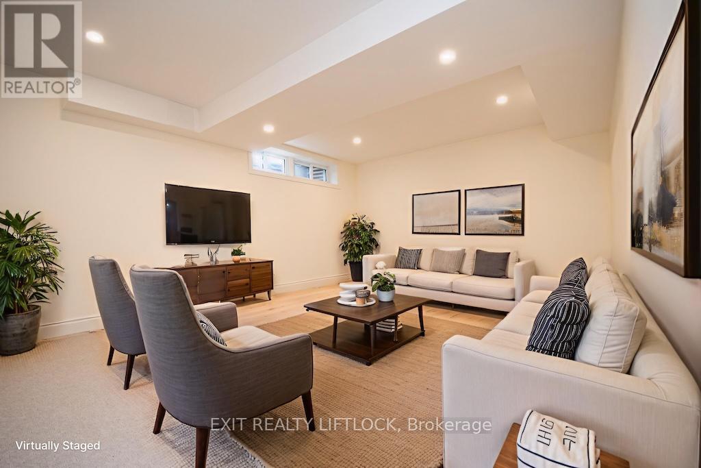 12 - 740 Chamberlain Street, Peterborough, Ontario K9J 4M3 - Photo 26 - X12532252