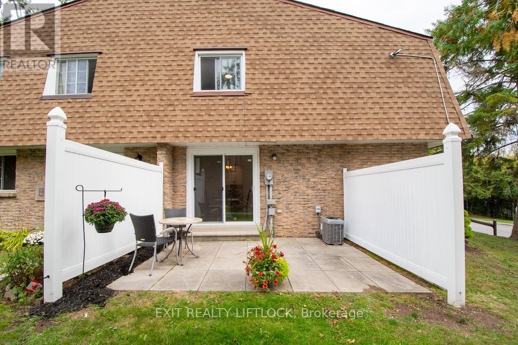 12 - 740 Chamberlain Street, Peterborough, Ontario K9J 4M3 - Photo 32 - X12532252
