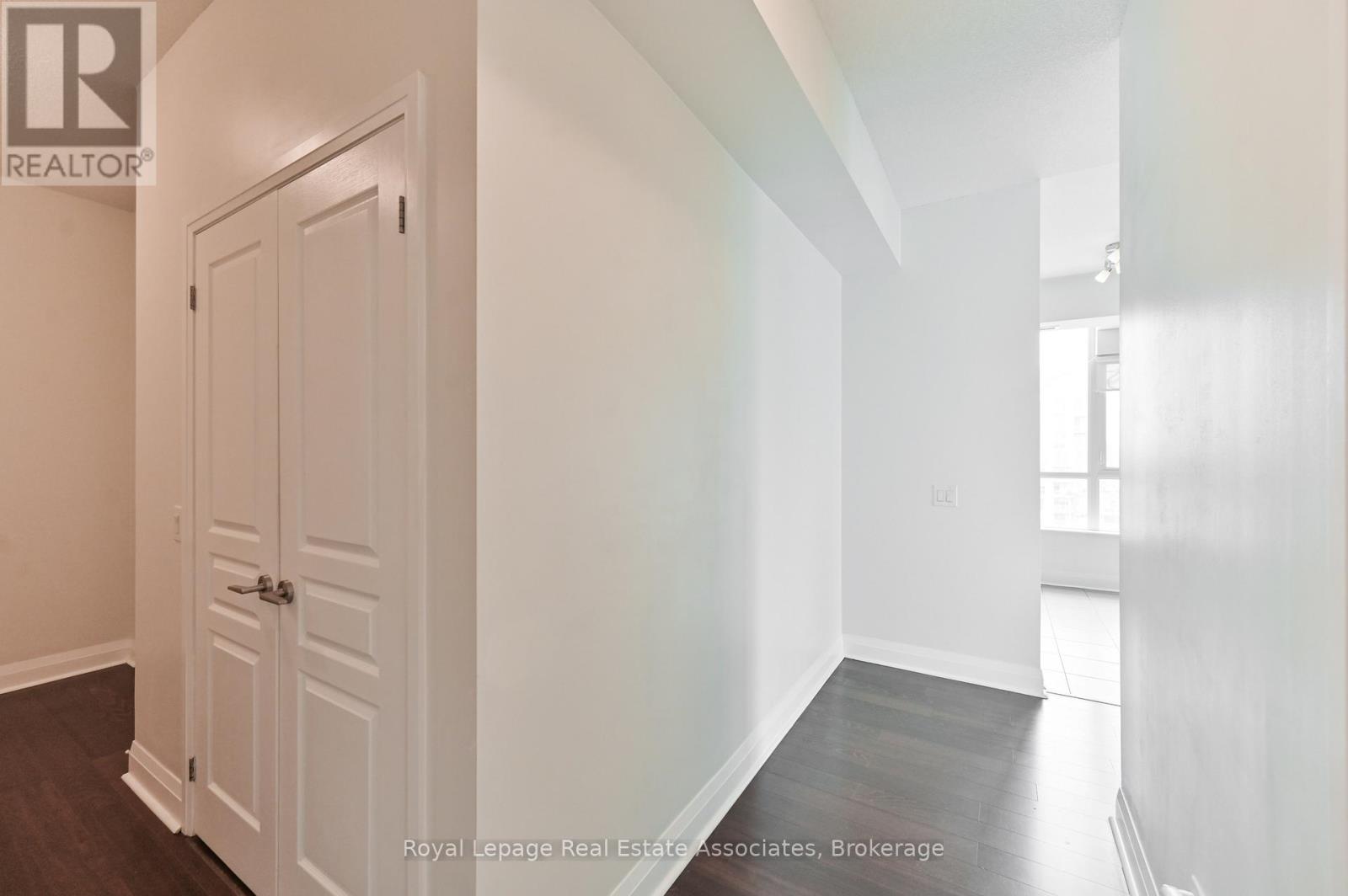 1308 - 1 Hurontario Street, Mississauga, Ontario  L5G 3G8 - Photo 12 - W12531980