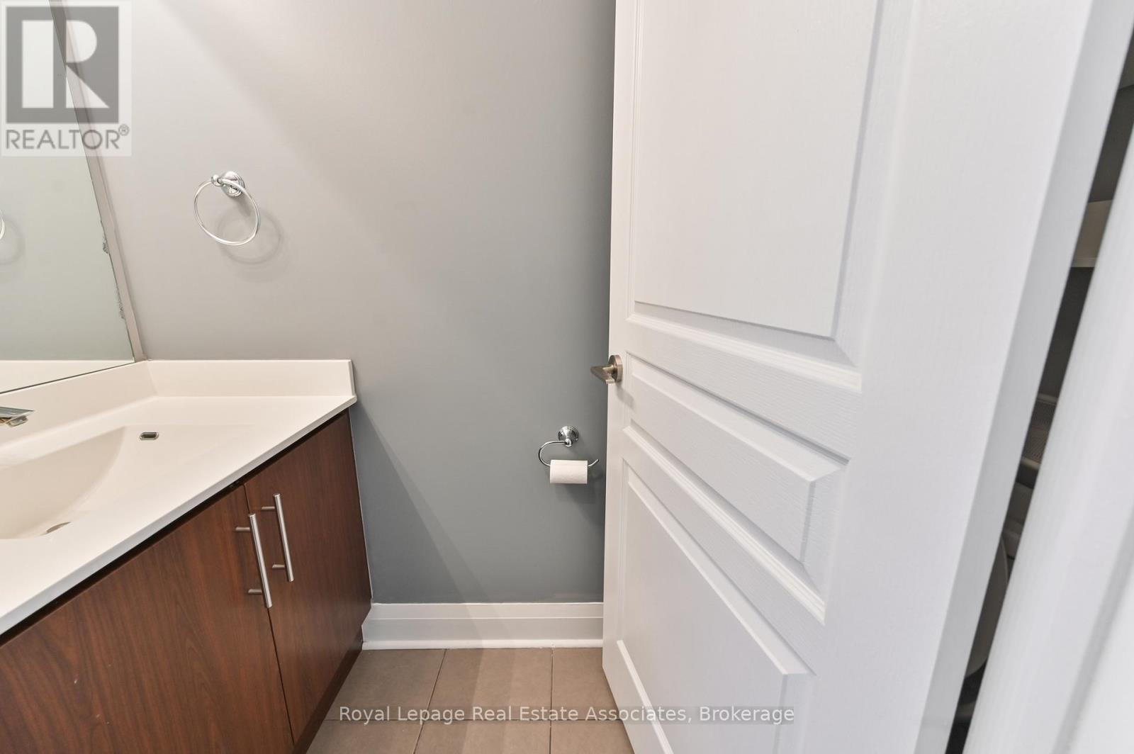 1308 - 1 Hurontario Street, Mississauga, Ontario  L5G 3G8 - Photo 29 - W12531980