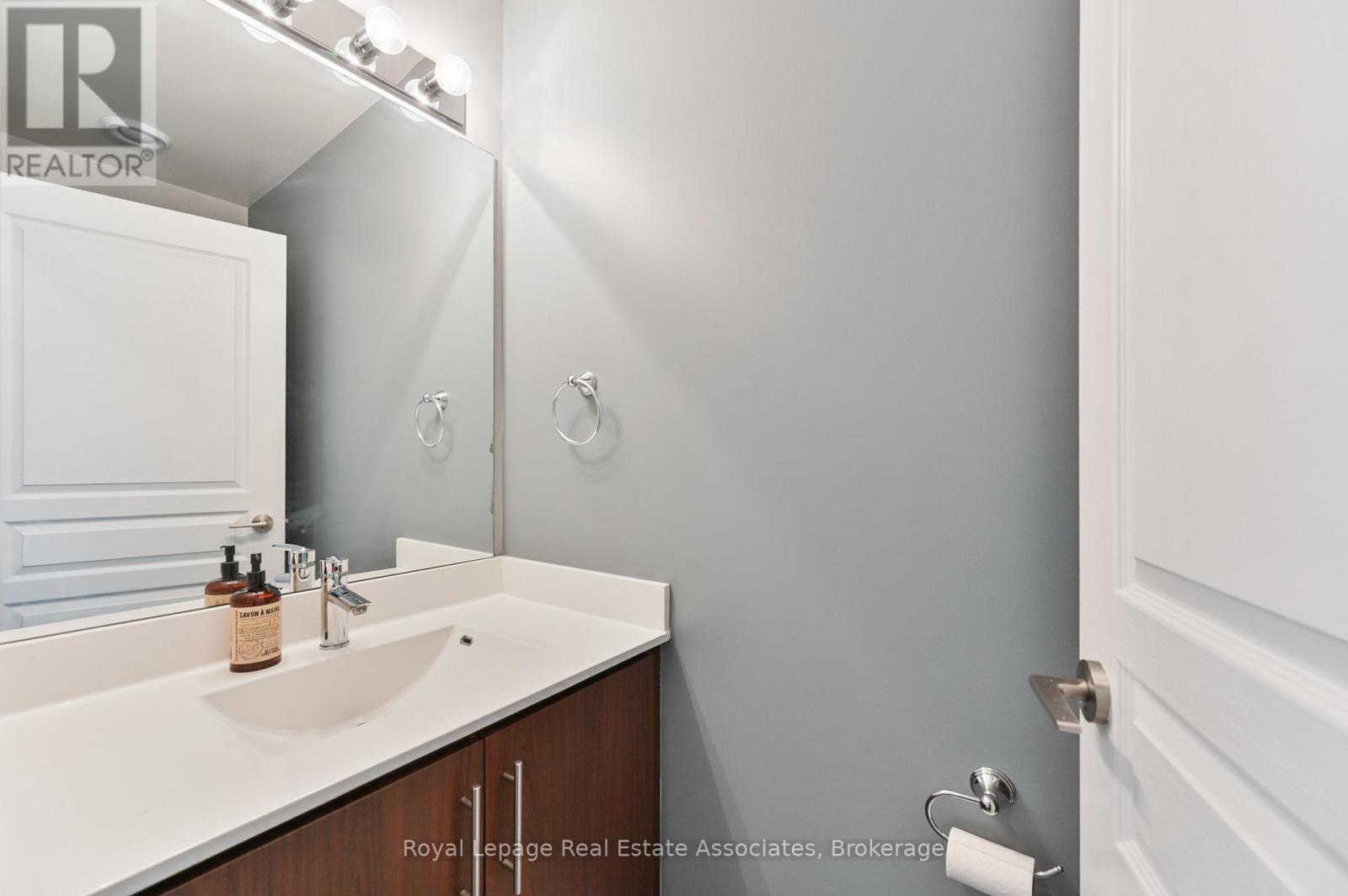 1308 - 1 Hurontario Street, Mississauga, Ontario  L5G 3G8 - Photo 30 - W12531980