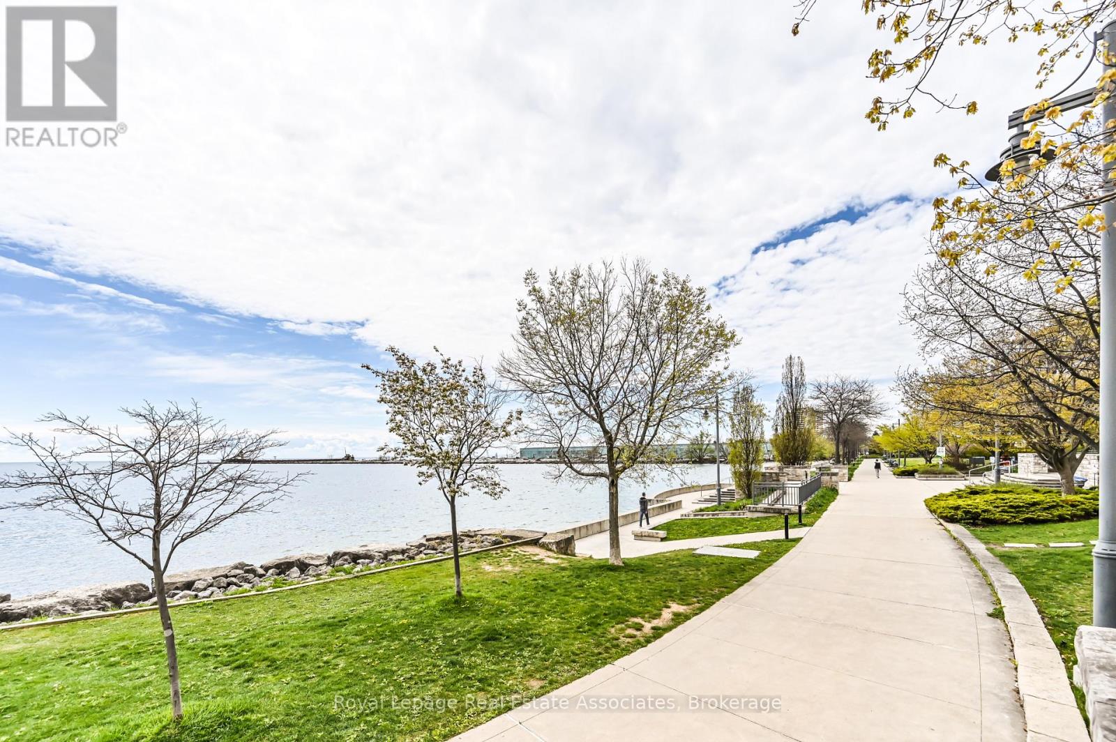 1308 - 1 Hurontario Street, Mississauga, Ontario  L5G 3G8 - Photo 43 - W12531980