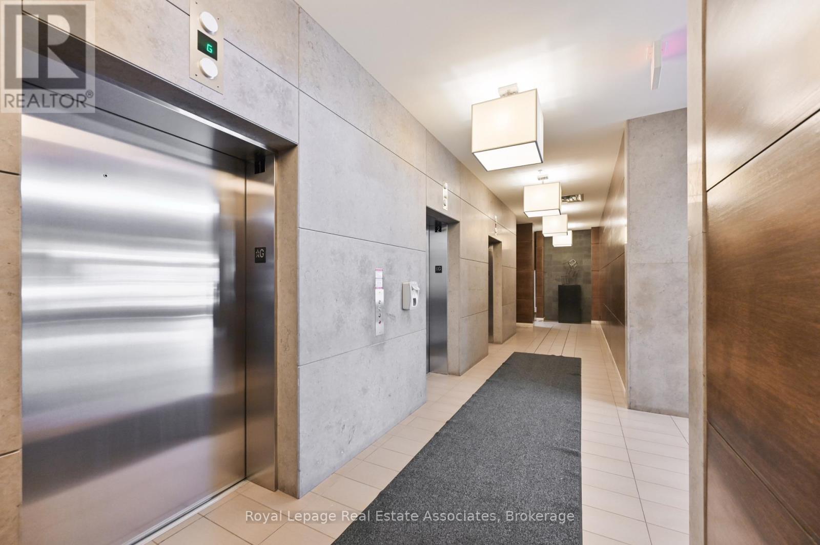 1308 - 1 Hurontario Street, Mississauga, Ontario  L5G 3G8 - Photo 8 - W12531980