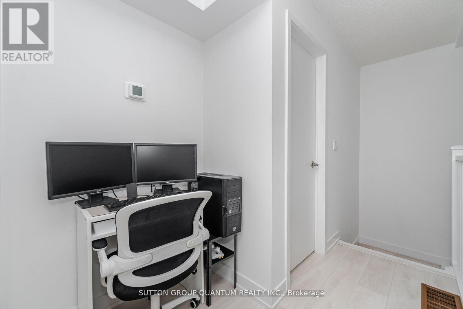 19 - 1121 Cooke Boulevard, Burlington, Ontario  L7T 0C4 - Photo 21 - W12531988