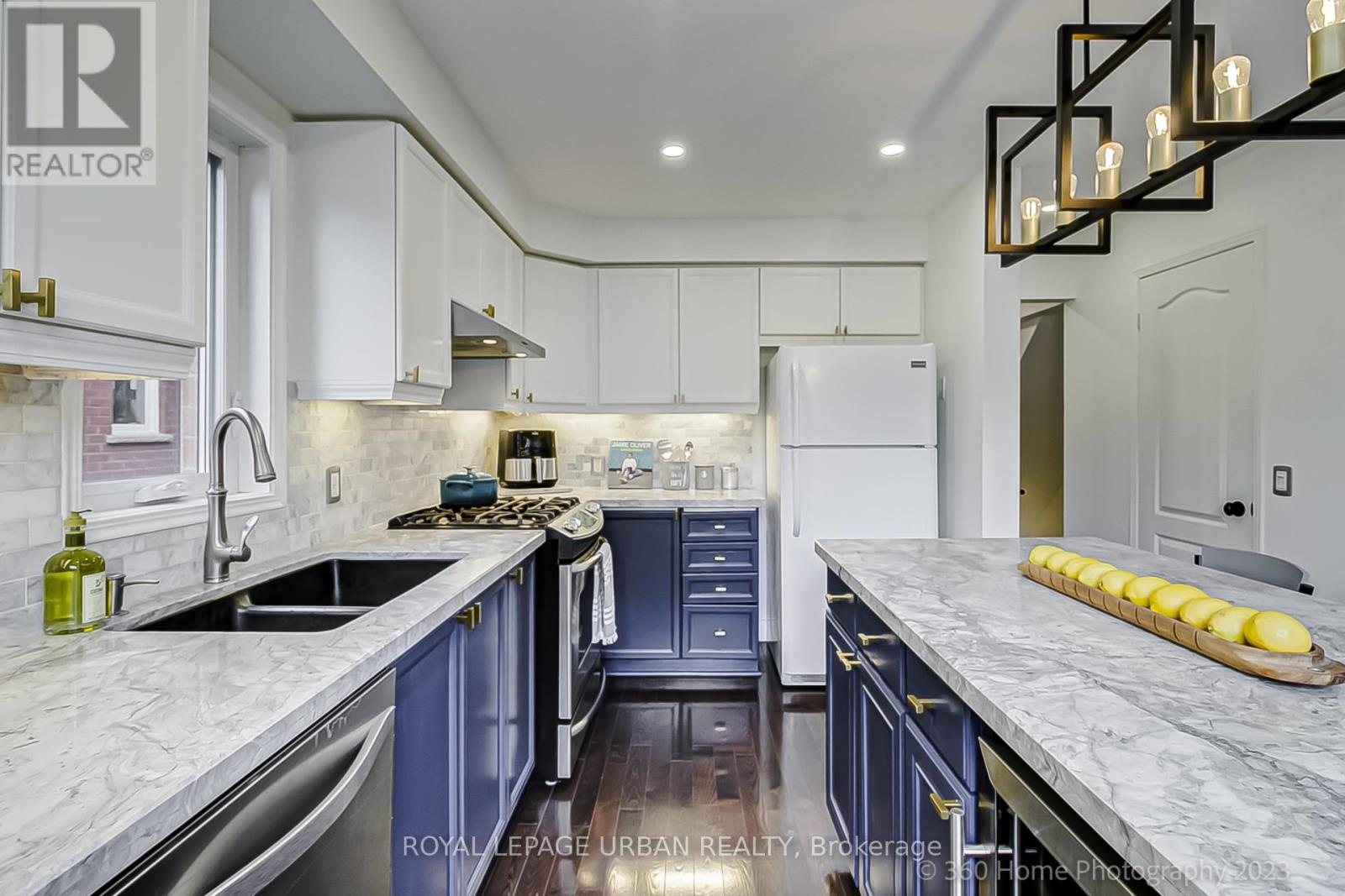 165 Westfield Trail, Oakville, Ontario  L6H 6H7 - Photo 12 - W12531990