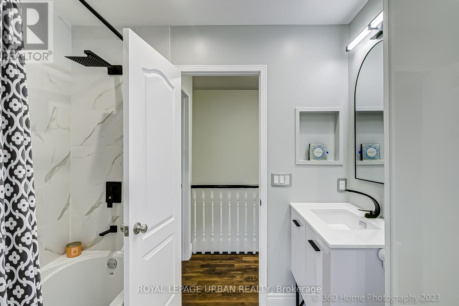 165 Westfield Trail, Oakville, Ontario  L6H 6H7 - Photo 24 - W12531990