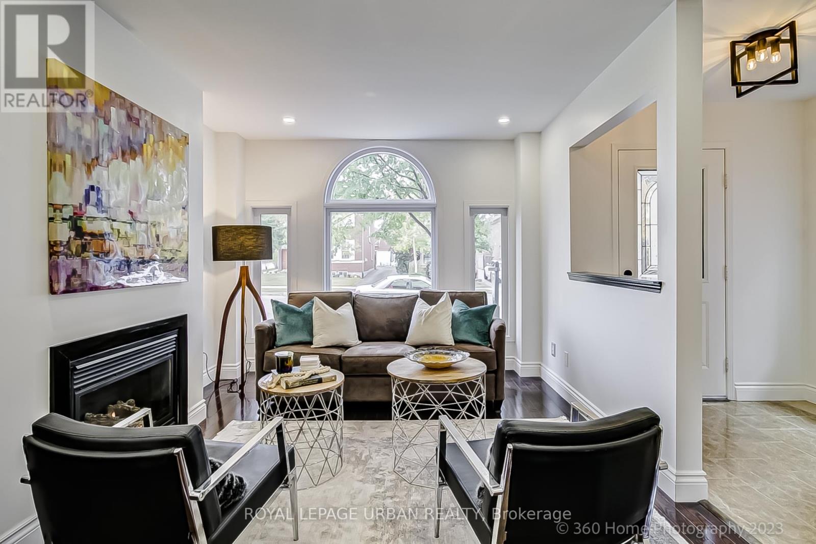 165 Westfield Trail, Oakville, Ontario  L6H 6H7 - Photo 4 - W12531990