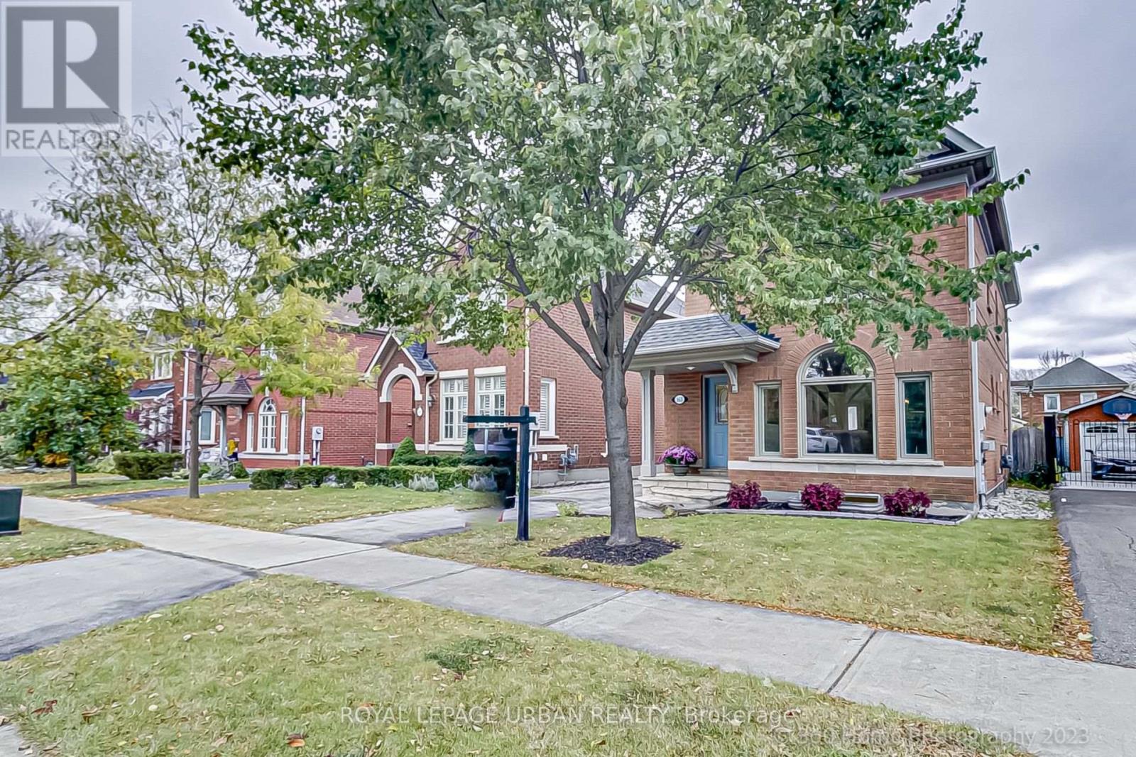 165 Westfield Trail, Oakville, Ontario  L6H 6H7 - Photo 41 - W12531990