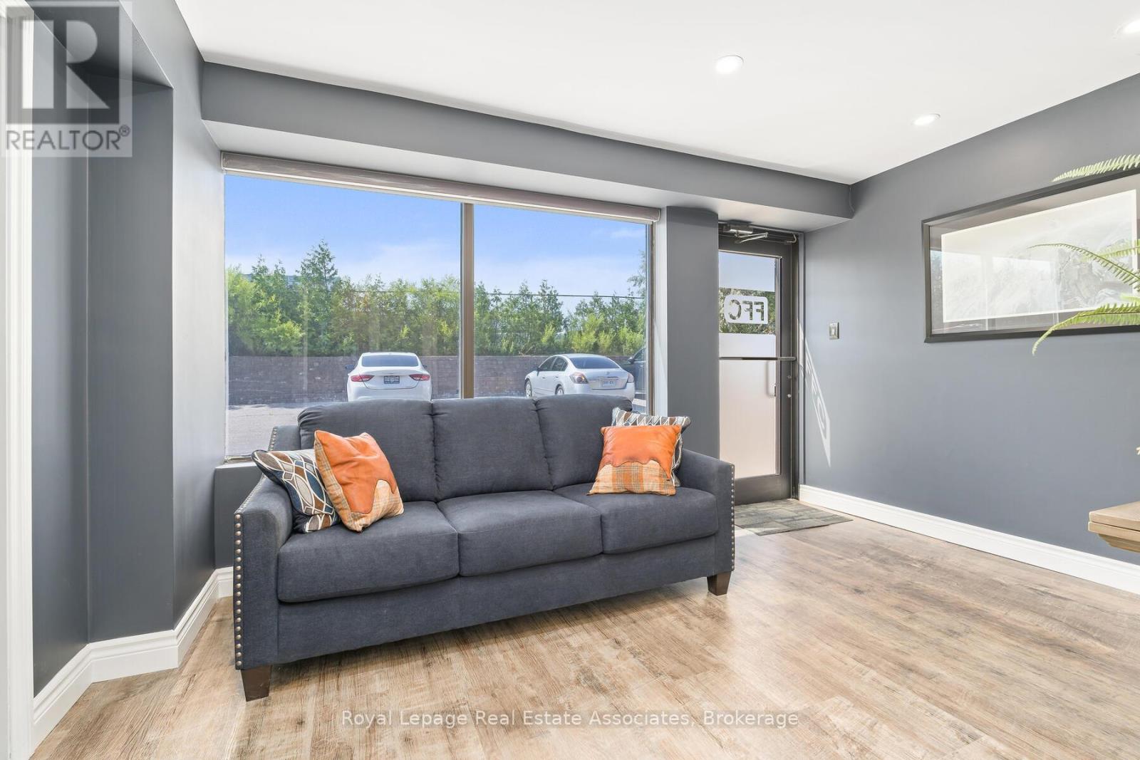 9 - 150 Armstrong Avenue, Halton Hills, Ontario  L7G 5G8 - Photo 6 - W12532006