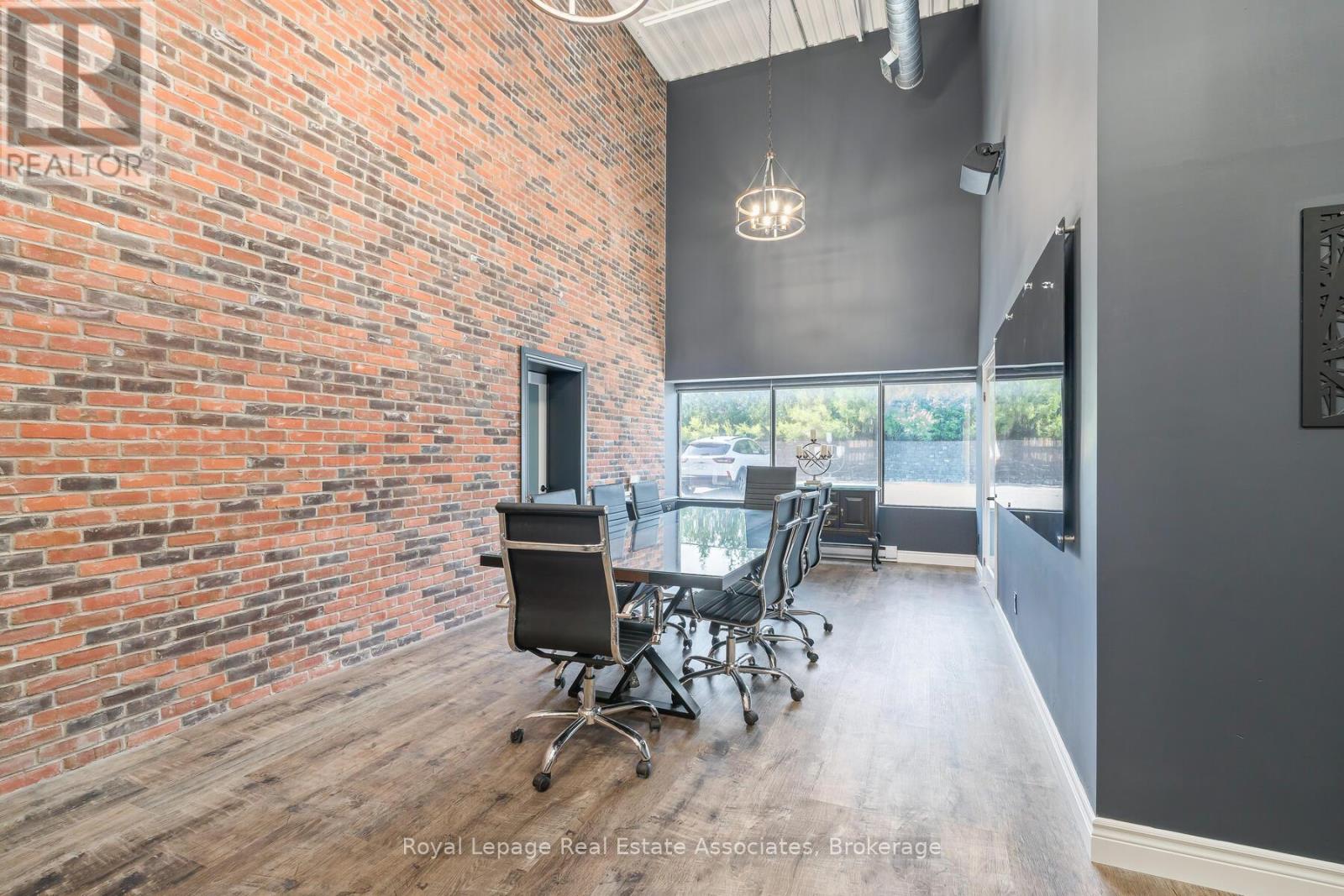 9 - 150 Armstrong Avenue, Halton Hills, Ontario  L7G 5G8 - Photo 9 - W12532006