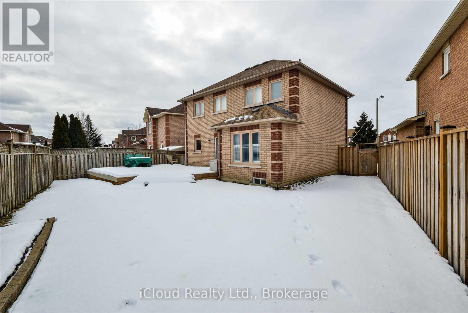 33 Fenflower Court, Brampton, Ontario  L7A 1H3 - Photo 17 - W12532028