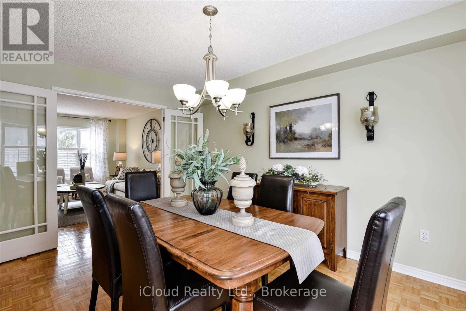 33 Fenflower Court, Brampton, Ontario  L7A 1H3 - Photo 5 - W12532028