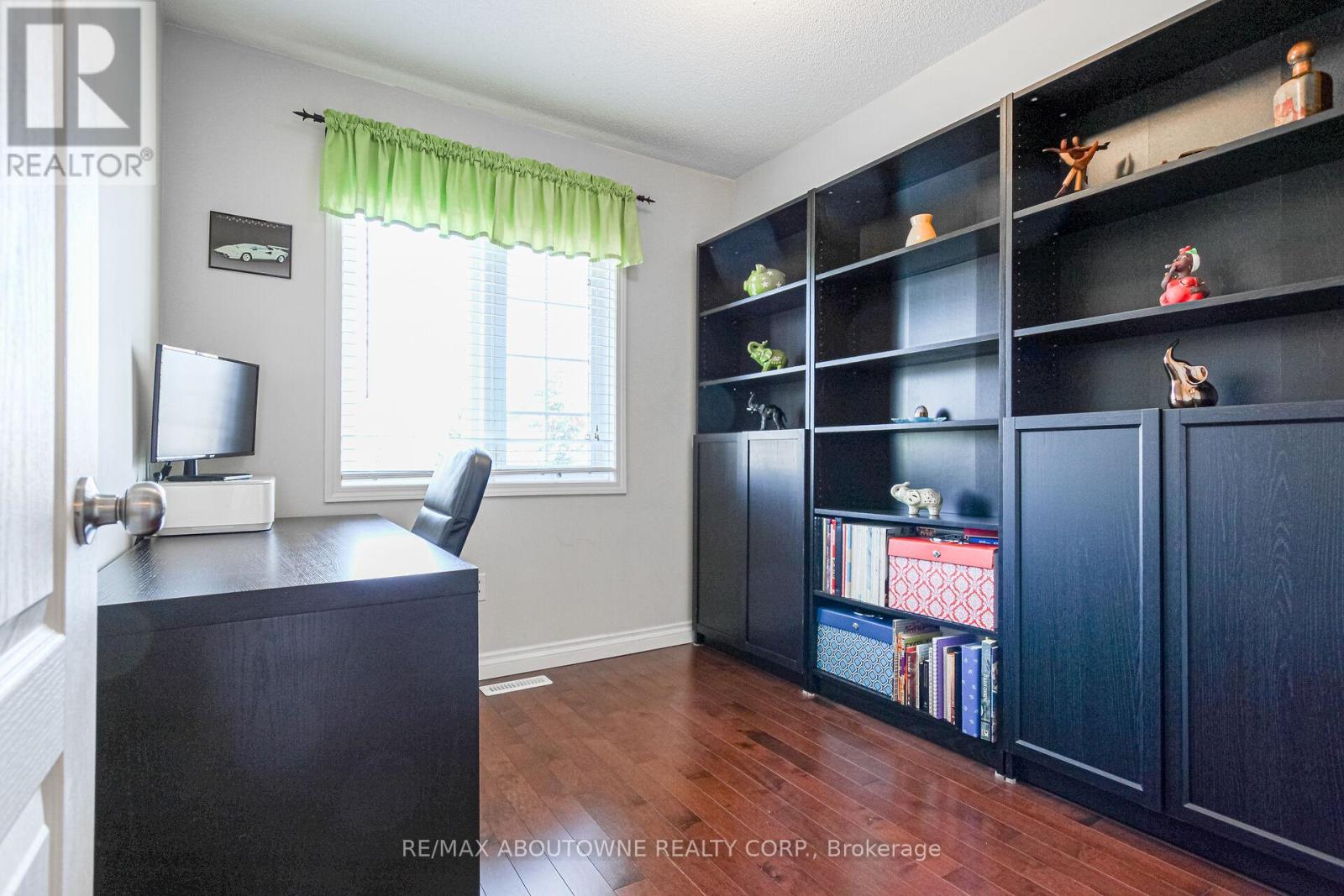 327 - 3030 Breakwater Court, Mississauga, Ontario  L5B 4N9 - Photo 21 - W12532032