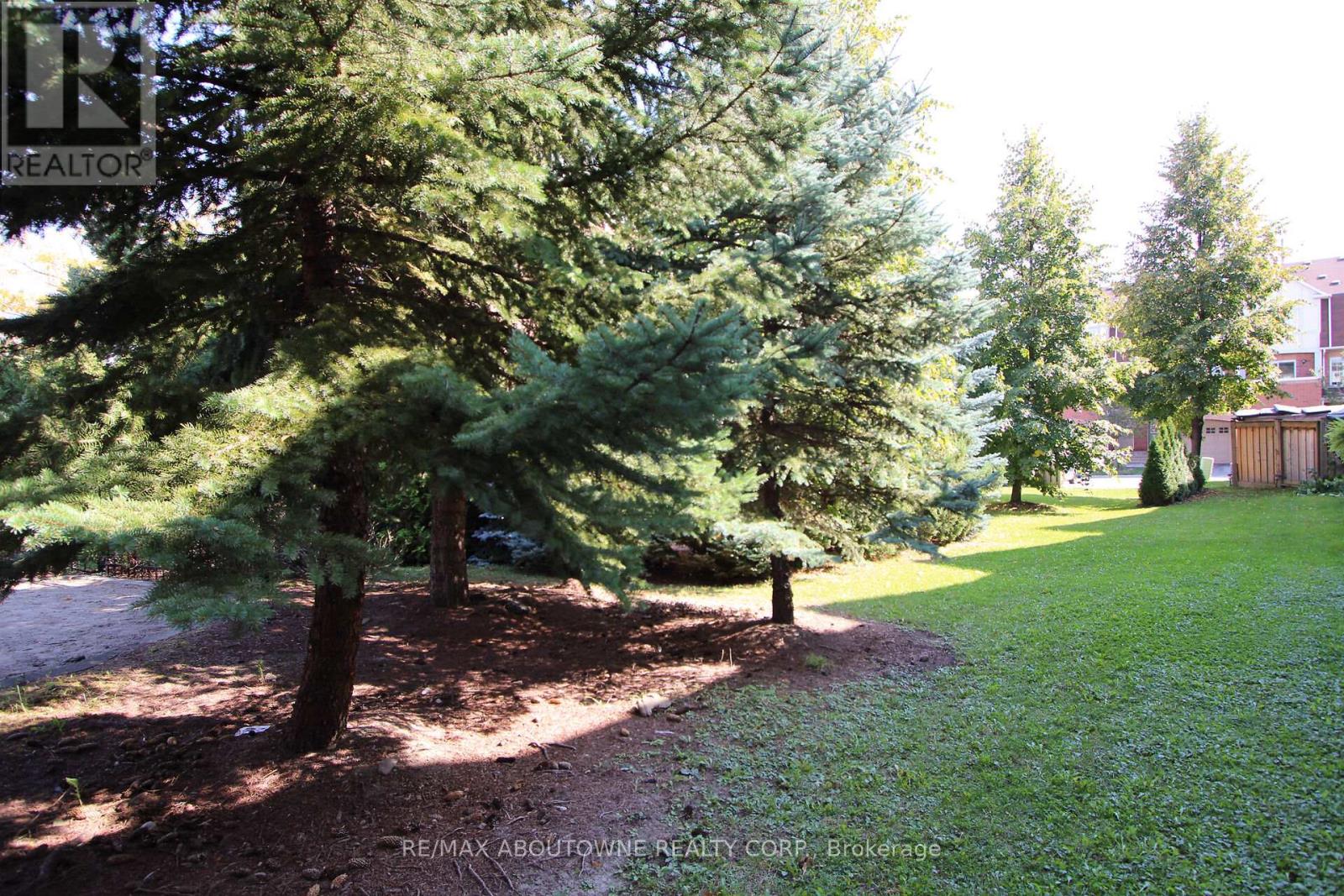 327 - 3030 Breakwater Court, Mississauga, Ontario  L5B 4N9 - Photo 29 - W12532032