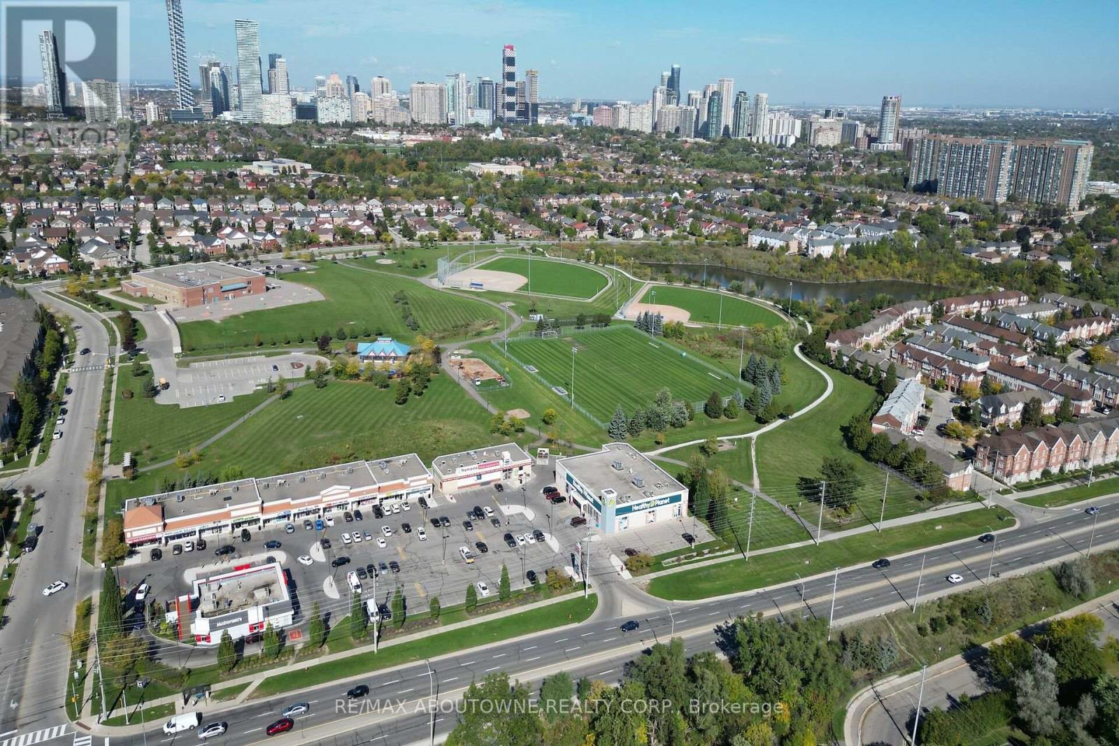 327 - 3030 Breakwater Court, Mississauga, Ontario  L5B 4N9 - Photo 40 - W12532032