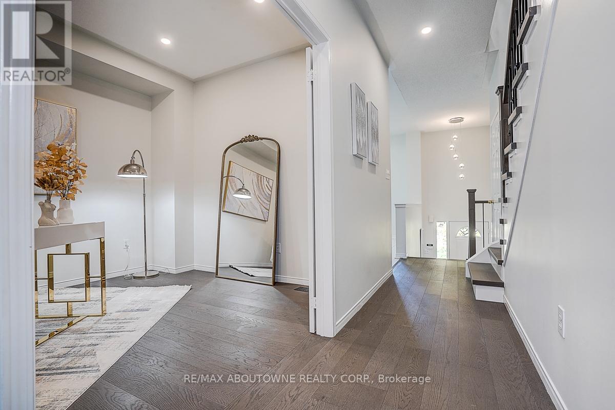 56 - 1130 Cawthra Road, Mississauga, Ontario  L5G 4V7 - Photo 11 - W12532048