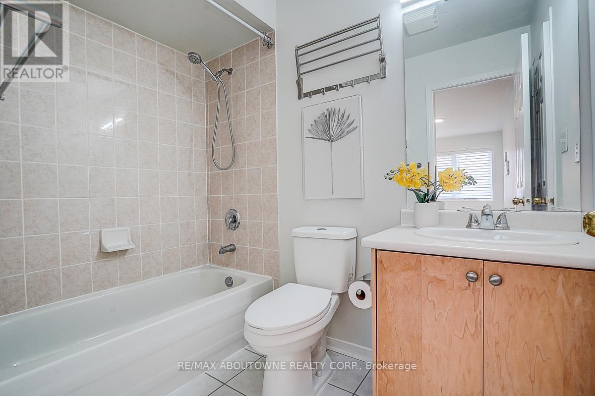 56 - 1130 Cawthra Road, Mississauga, Ontario  L5G 4V7 - Photo 32 - W12532048