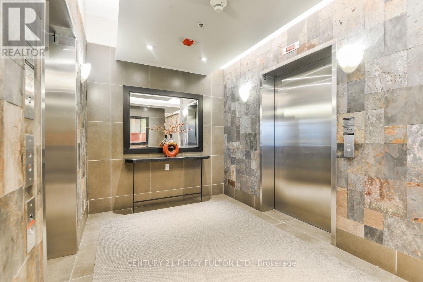 212 - 1030 Sheppard Avenue W, Toronto (Bathurst Manor), Ontario  M3H 6C1 - Photo 15 - C12528102