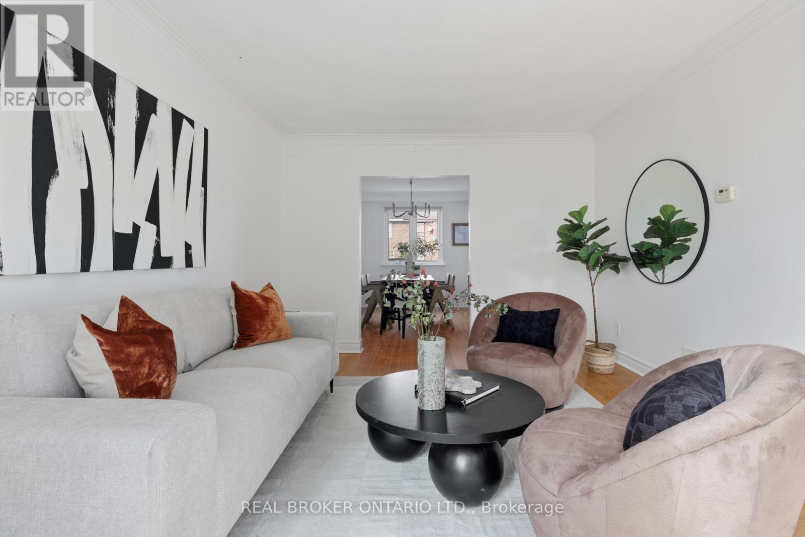 1324 Lawrence Avenue W, Toronto, Ontario  M6L 1A7 - Photo 4 - W12532050