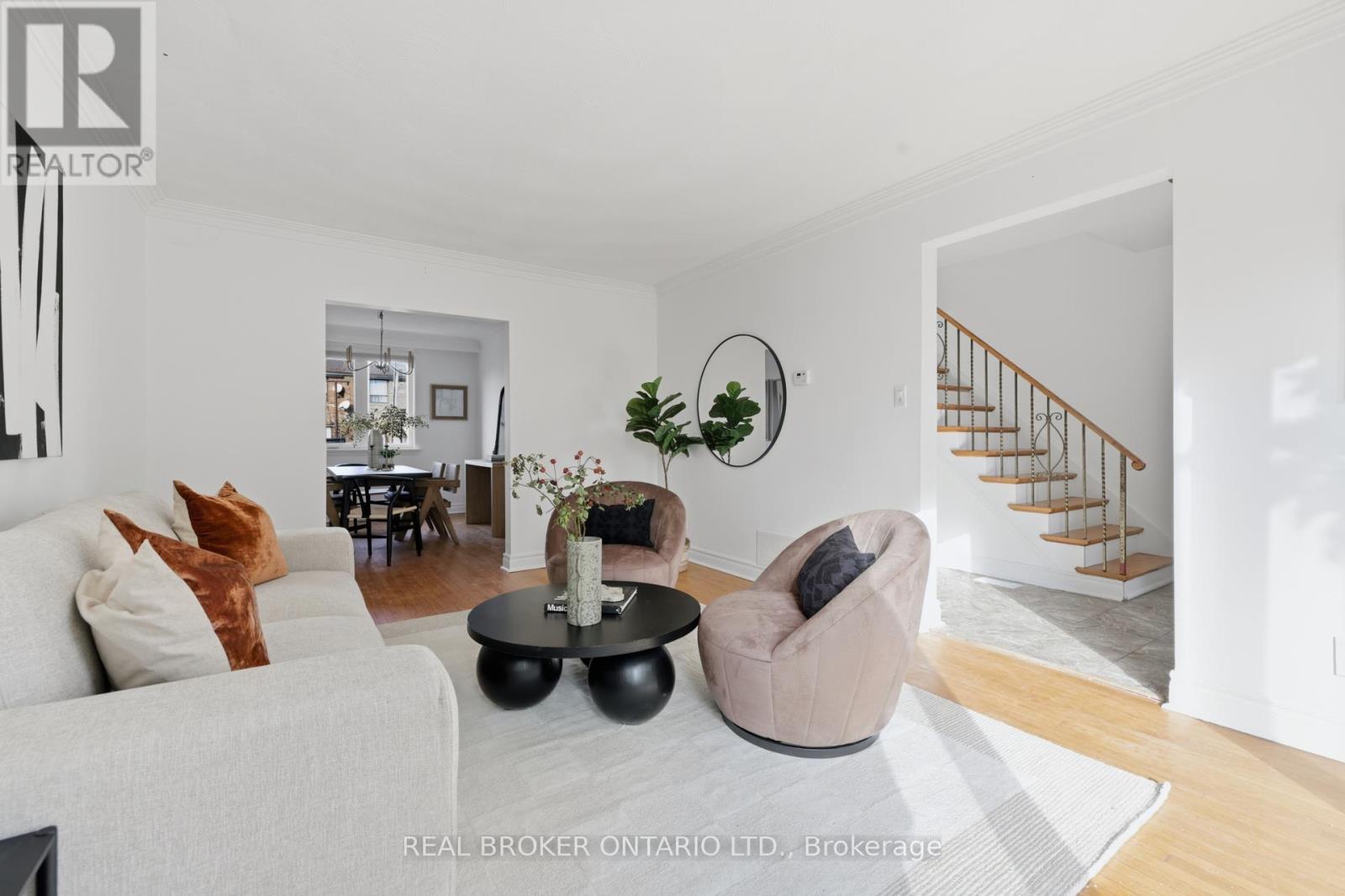 1324 Lawrence Avenue W, Toronto, Ontario  M6L 1A7 - Photo 5 - W12532050