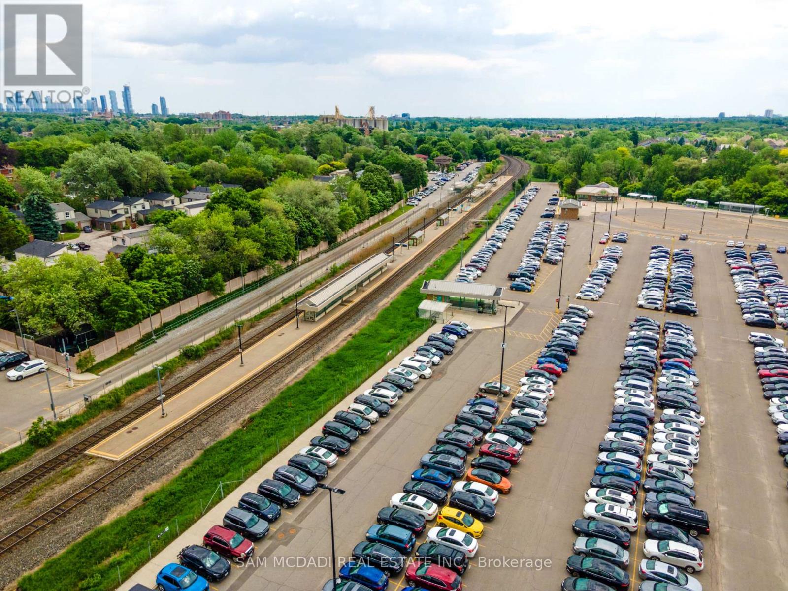 24 - 10 Lunar Crescent, Mississauga, Ontario  L5M 2P6 - Photo 40 - W12532060