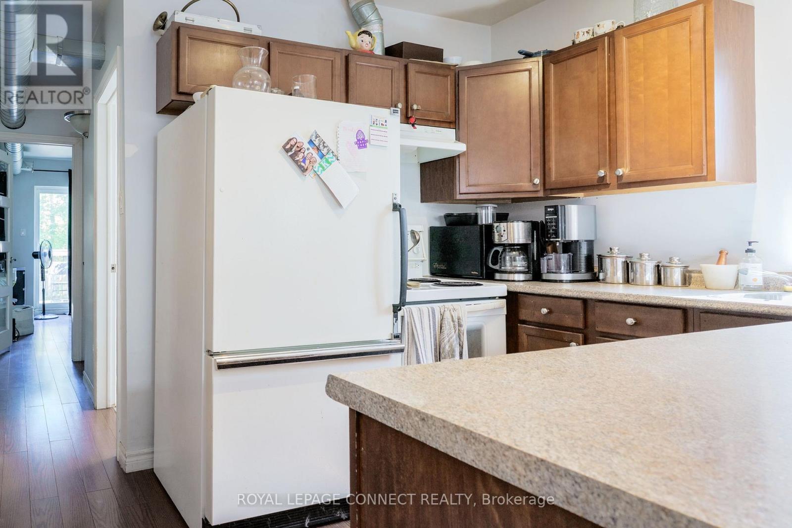 359 Roncesvalles Avenue, Toronto, Ontario  M6R 2M8 - Photo 11 - W12532064