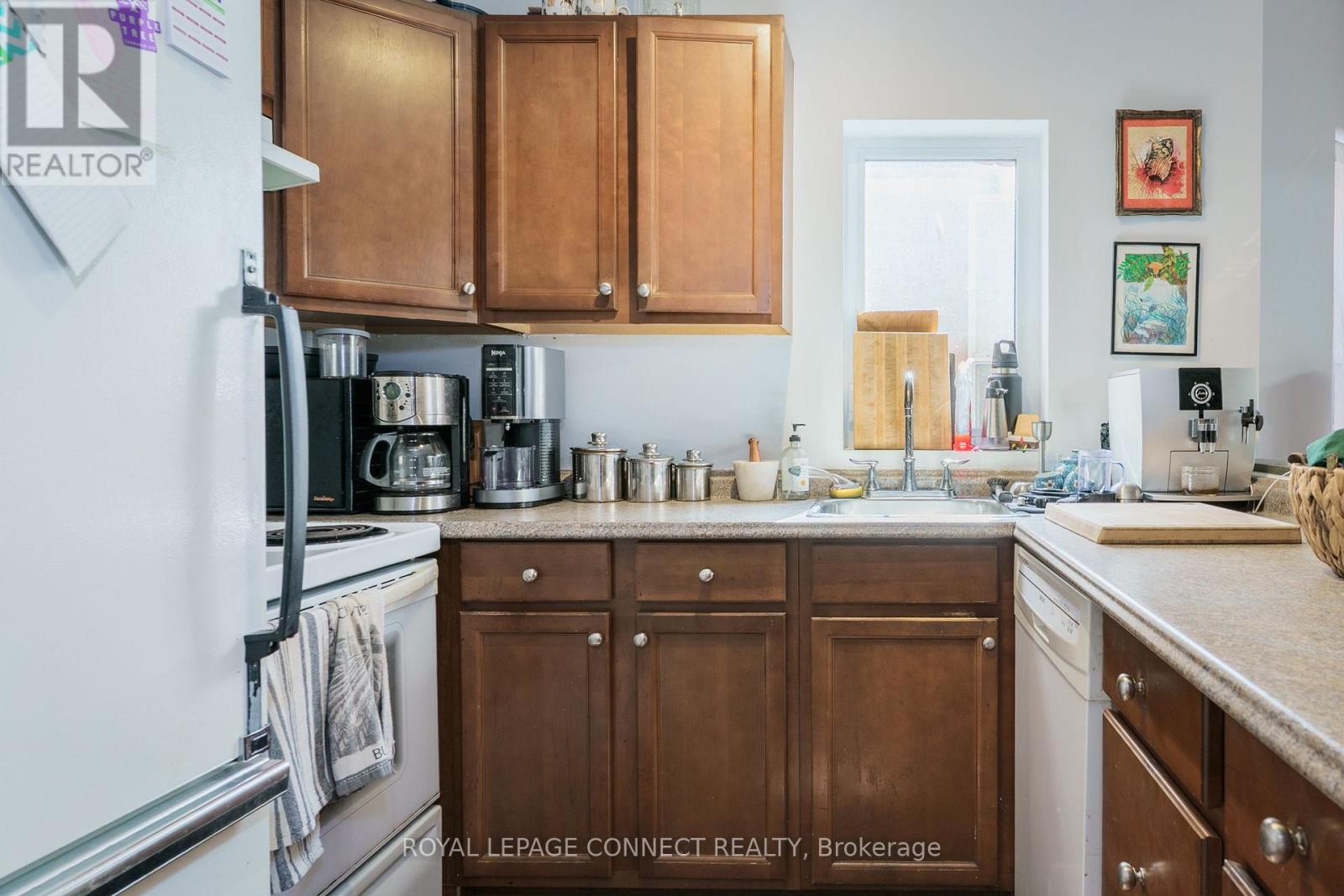 359 Roncesvalles Avenue, Toronto, Ontario  M6R 2M8 - Photo 13 - W12532064