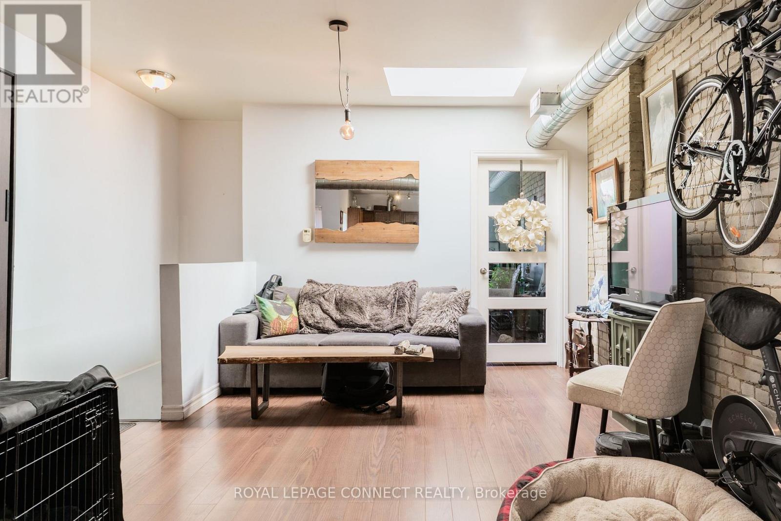 359 Roncesvalles Avenue, Toronto, Ontario  M6R 2M8 - Photo 22 - W12532064