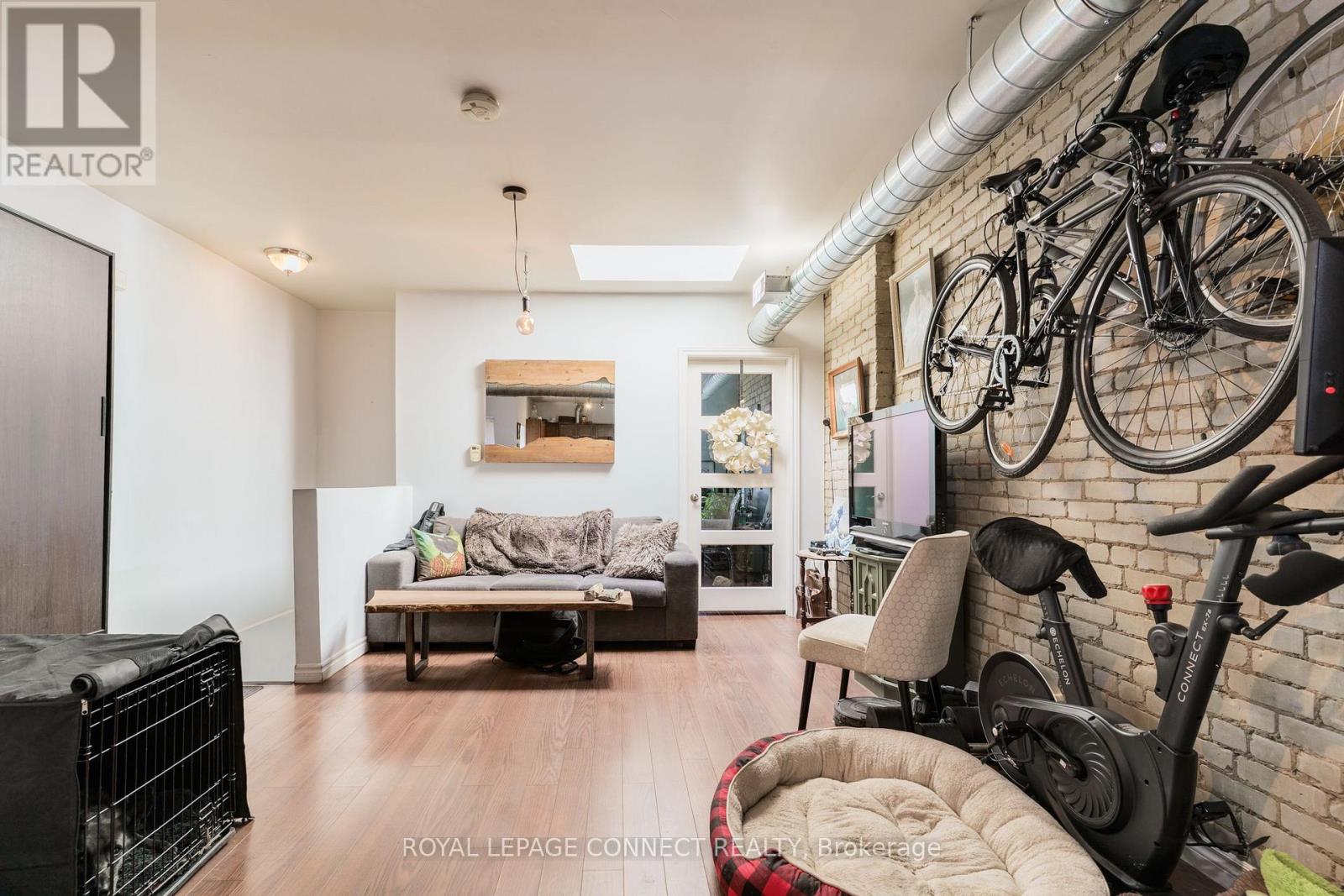 359 Roncesvalles Avenue, Toronto, Ontario  M6R 2M8 - Photo 23 - W12532064