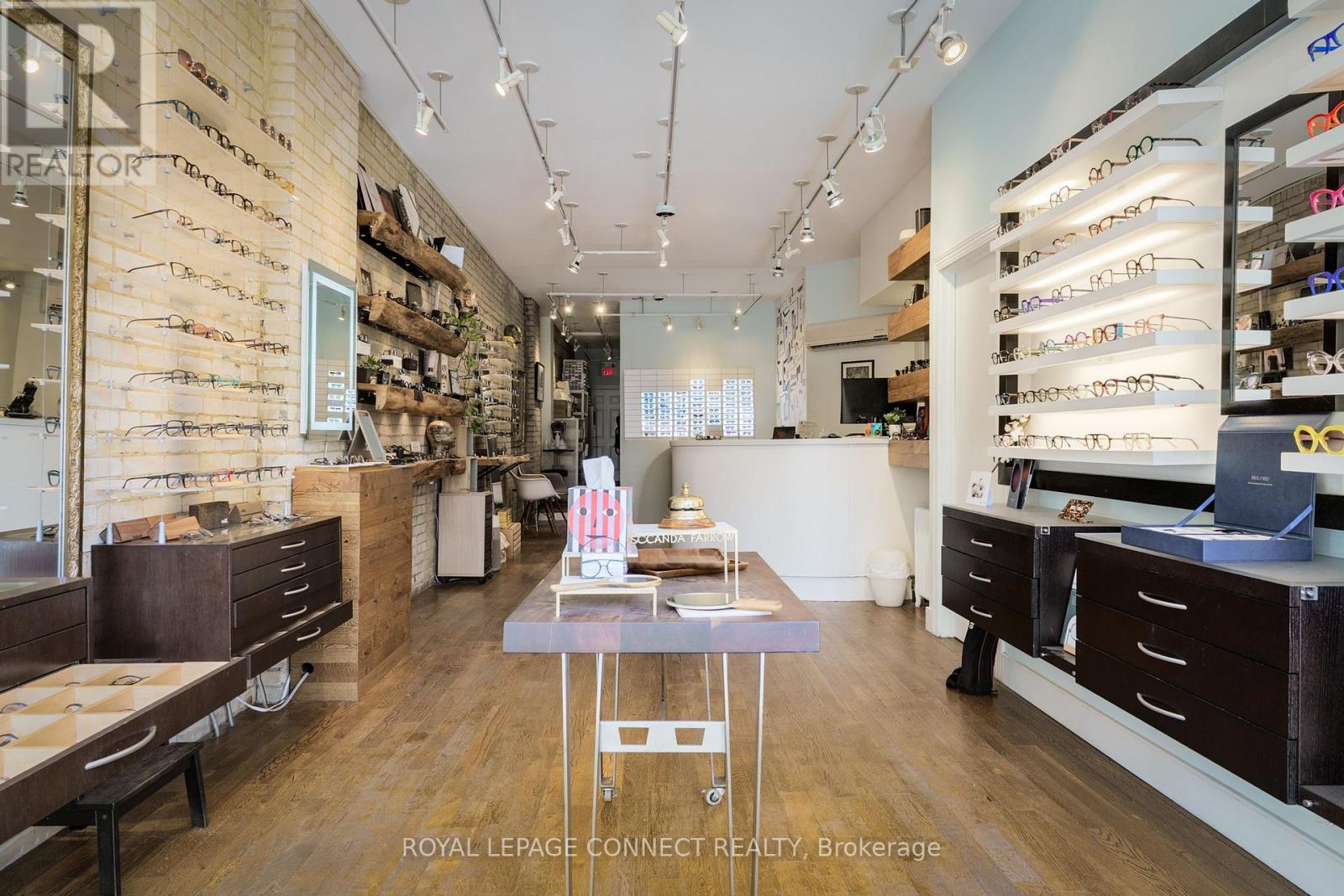 359 Roncesvalles Avenue, Toronto, Ontario  M6R 2M8 - Photo 4 - W12532064