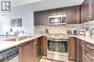 215 - 40 Via Rosedale, Brampton, Ontario  L6R 4A4 - Photo 10 - W12532076