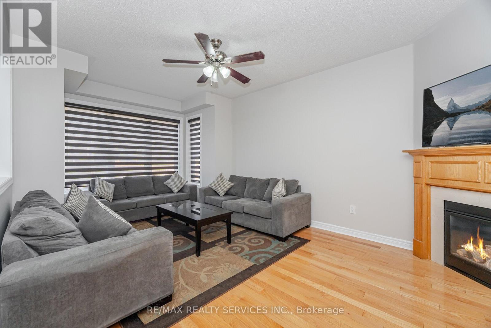 232 Sussexvale Drive, Brampton, Ontario  L6R 3S3 - Photo 20 - W12532084