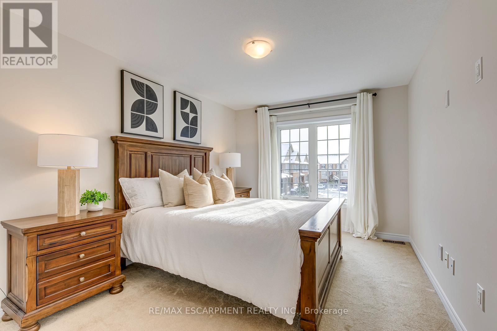 383 Grantham Common, Oakville, Ontario  L6H 0P8 - Photo 21 - W12532104