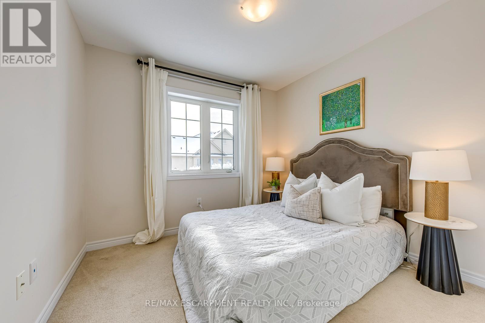 383 Grantham Common, Oakville, Ontario  L6H 0P8 - Photo 23 - W12532104