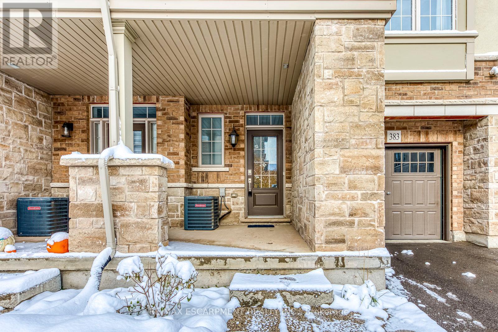 383 Grantham Common, Oakville, Ontario  L6H 0P8 - Photo 3 - W12532104