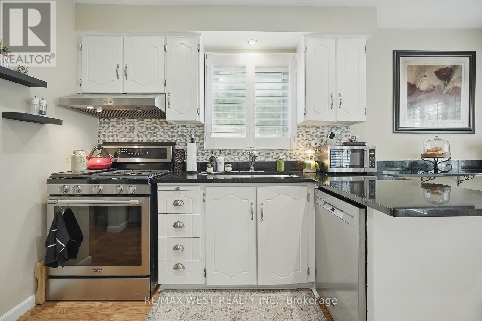 3060 Ilomar Court, Mississauga, Ontario  L5N 5B5 - Photo 17 - W12532106