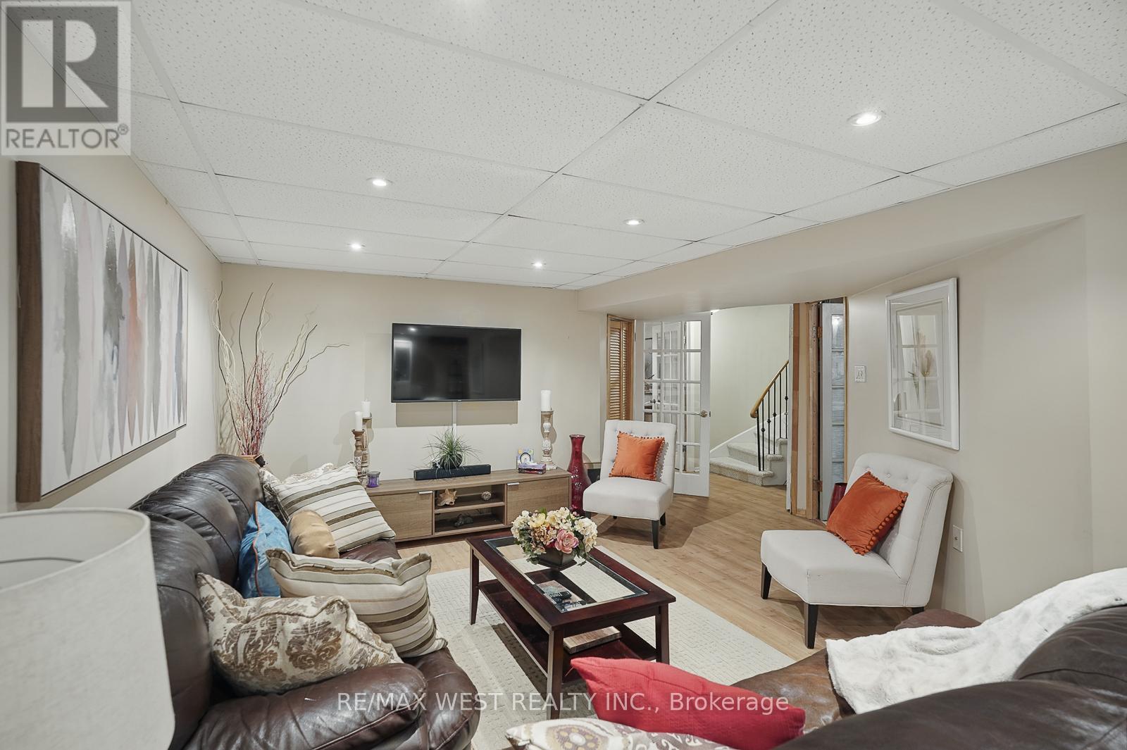 3060 Ilomar Court, Mississauga, Ontario  L5N 5B5 - Photo 33 - W12532106