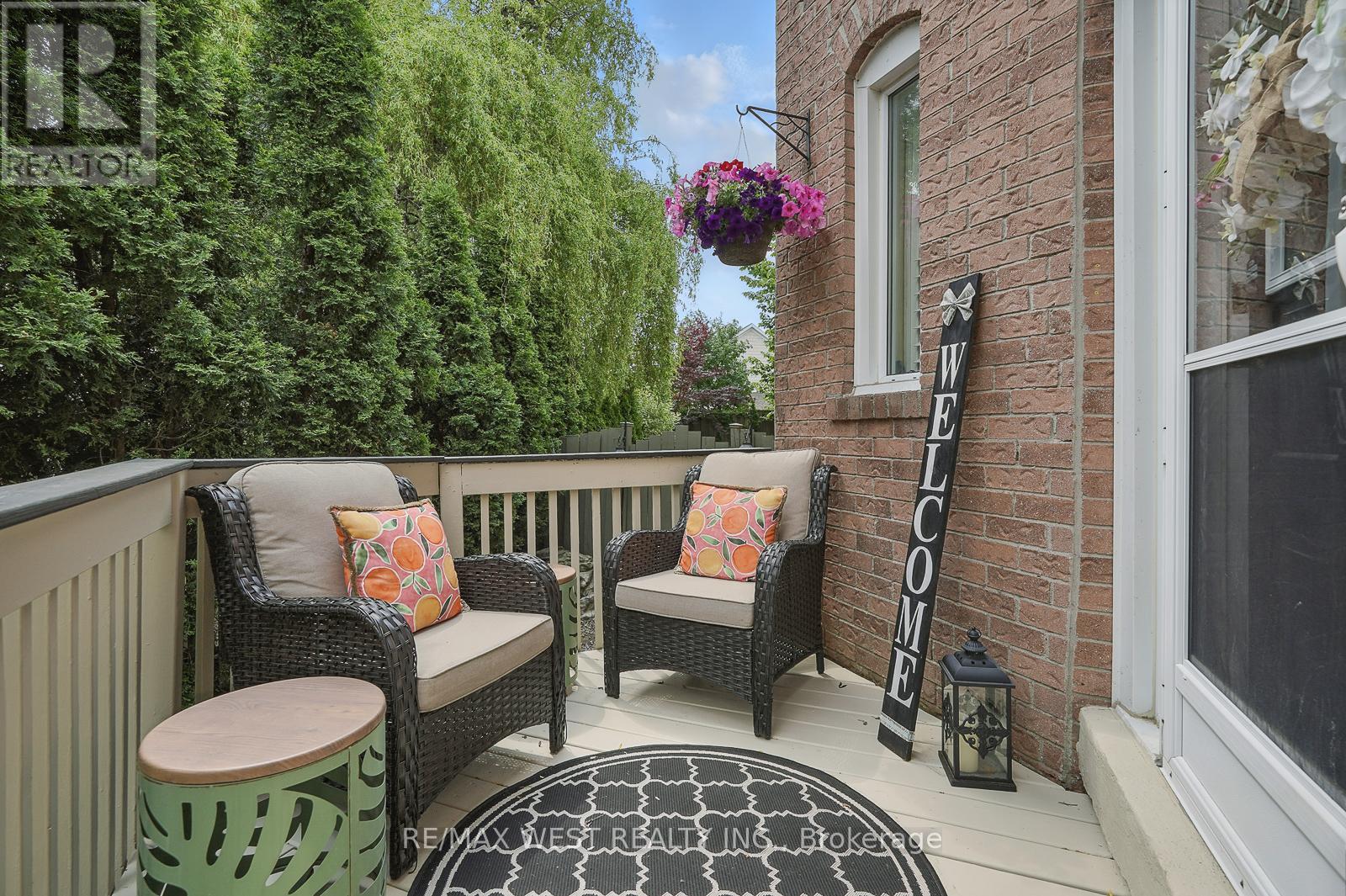 3060 Ilomar Court, Mississauga, Ontario  L5N 5B5 - Photo 4 - W12532106