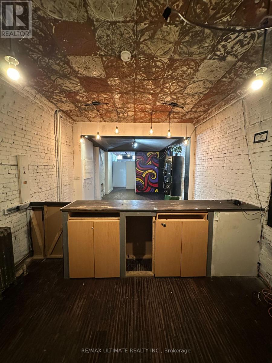 1275 Queen Street W, Toronto, Ontario  M6K 1L6 - Photo 3 - W12532166