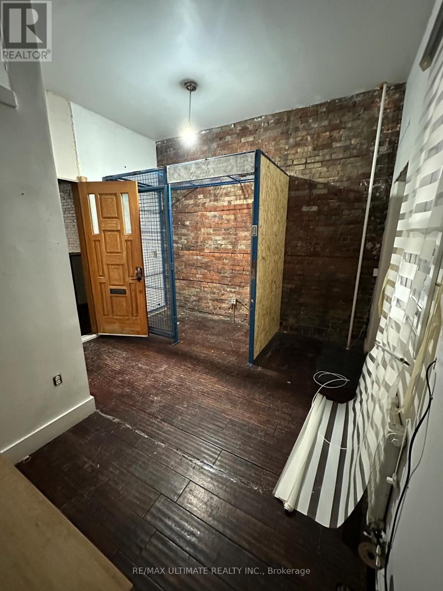 1275 Queen Street W, Toronto, Ontario  M6K 1L6 - Photo 5 - W12532166