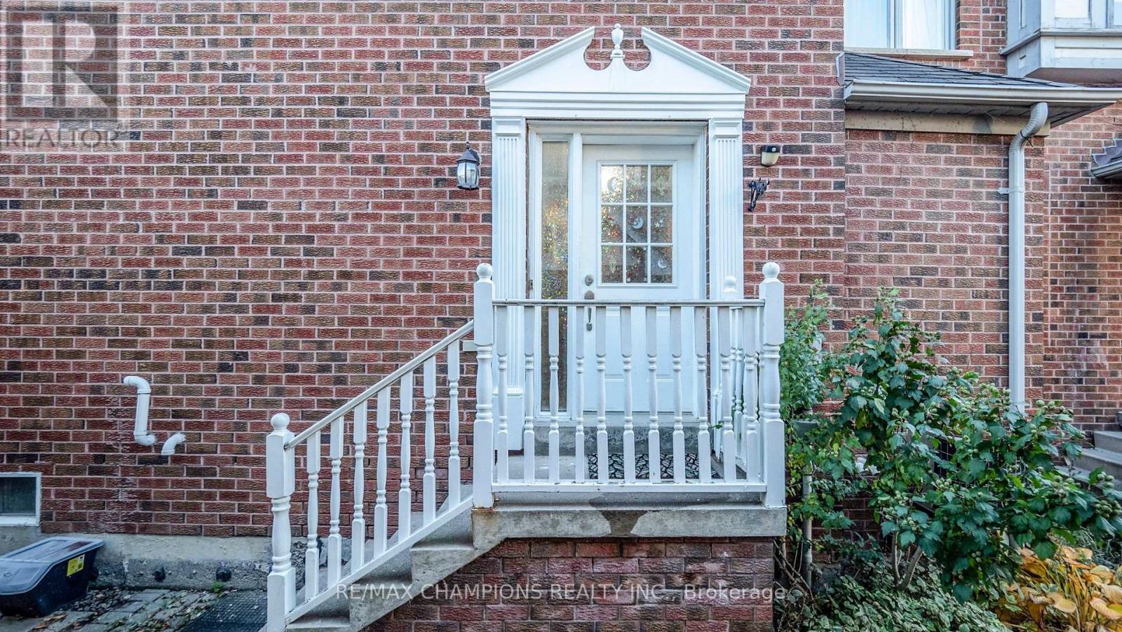 135 URAL CIRCLE, Brampton, Ontario