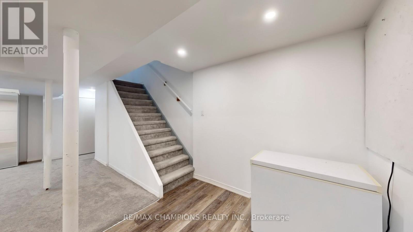 135 Ural Circle, Brampton, Ontario  L6R 1J6 - Photo 14 - W12532184