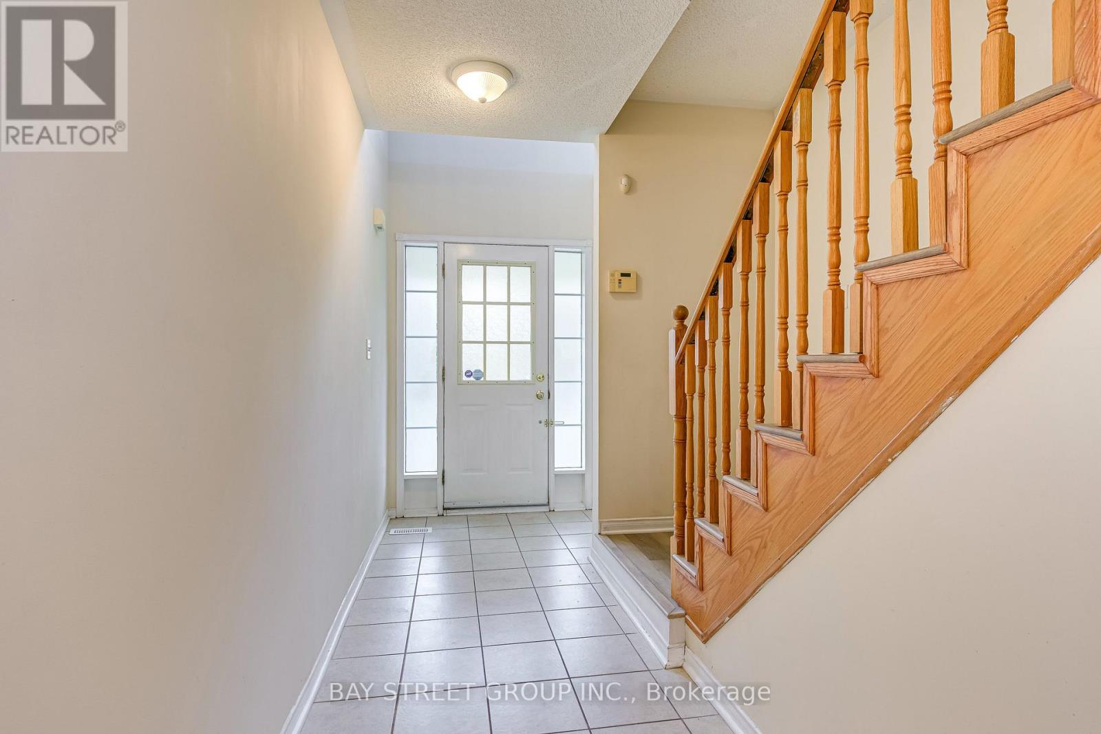 102 - 5260 Mcfarren Boulevard, Mississauga, Ontario  L5M 7J3 - Photo 4 - W12532244