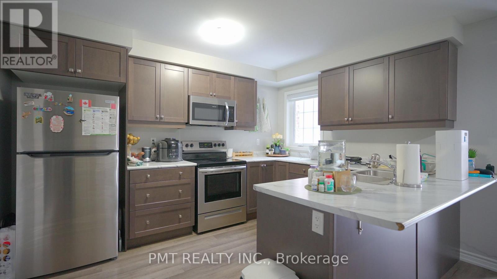 986 Alder Gate, Milton, Ontario  L9E 1R6 - Photo 2 - W12532248