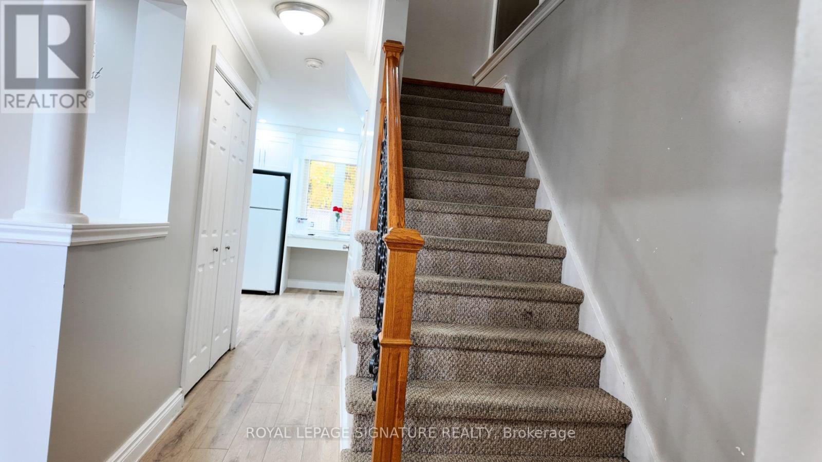 71 Mandarin Crescent, Brampton, Ontario  L6S 2S2 - Photo 12 - W12528636