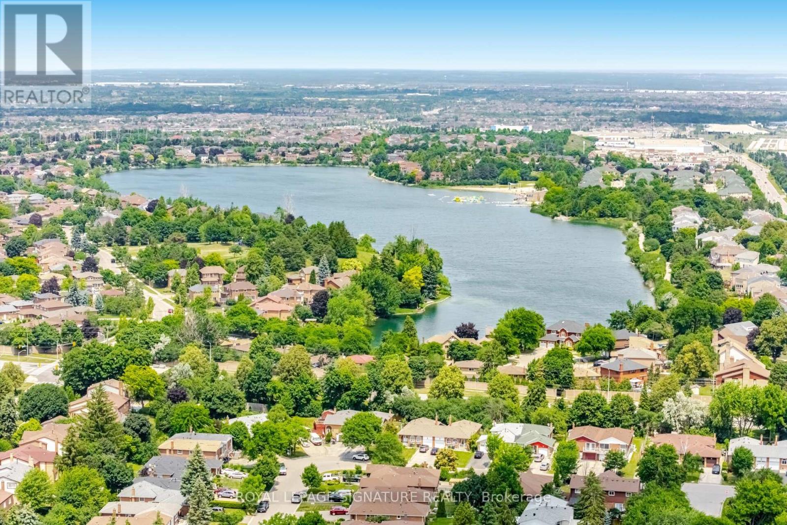 71 Mandarin Crescent, Brampton, Ontario  L6S 2S2 - Photo 36 - W12528636