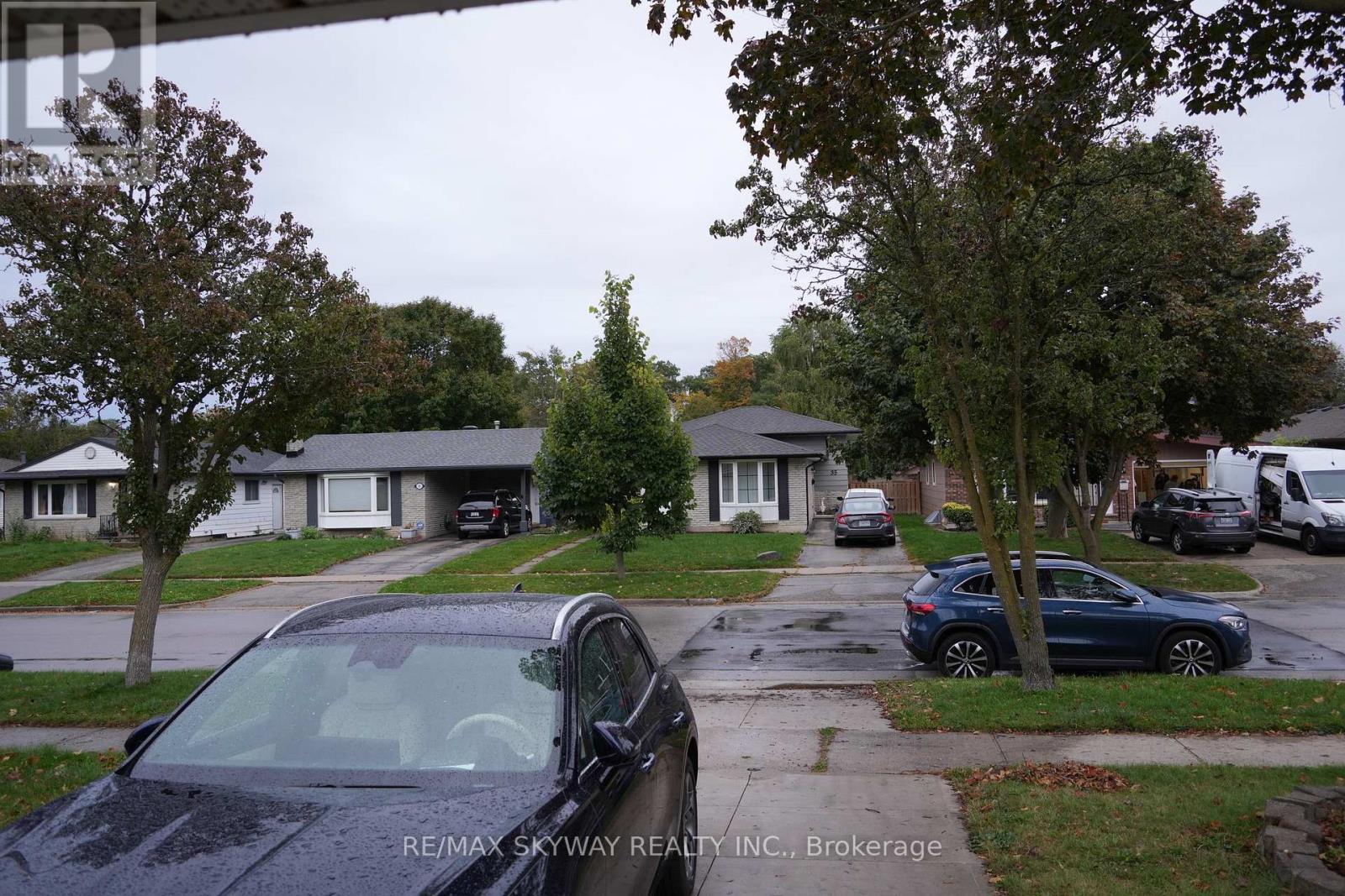 34 Appalachian Crescent, Kitchener, Ontario  N2E 1A3 - Photo 20 - X12525488